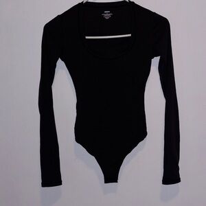 SKIMS Black Scoopneck Bodysuit - XS